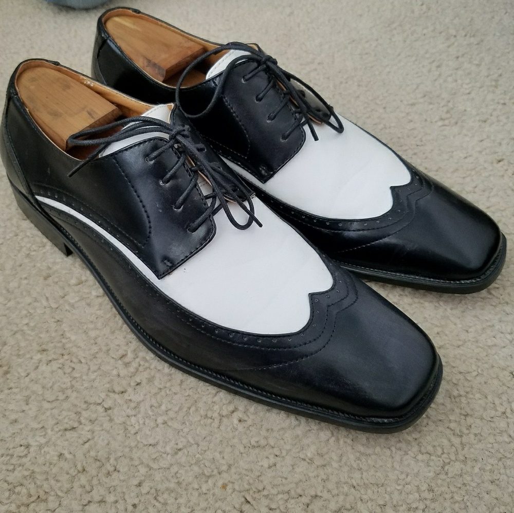 Amali size 14 Black and White dress shoes